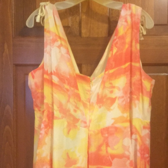 NWT floral dress - Picture 4 of 6